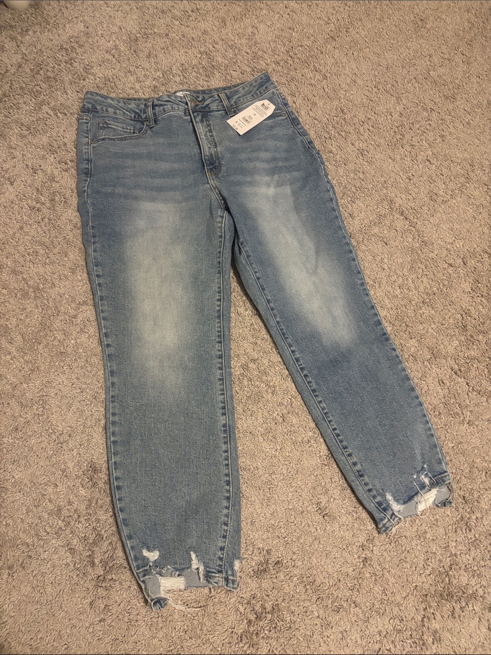 NWT Time and Tru Women’s Jeans with Distressed Hem